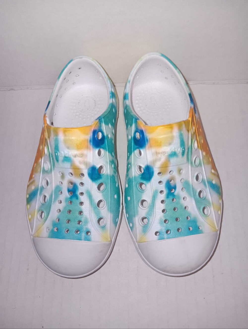 NATIVE JEFFERSON COLORFUL TIE-DYE BREATHABLE WATER SHOES